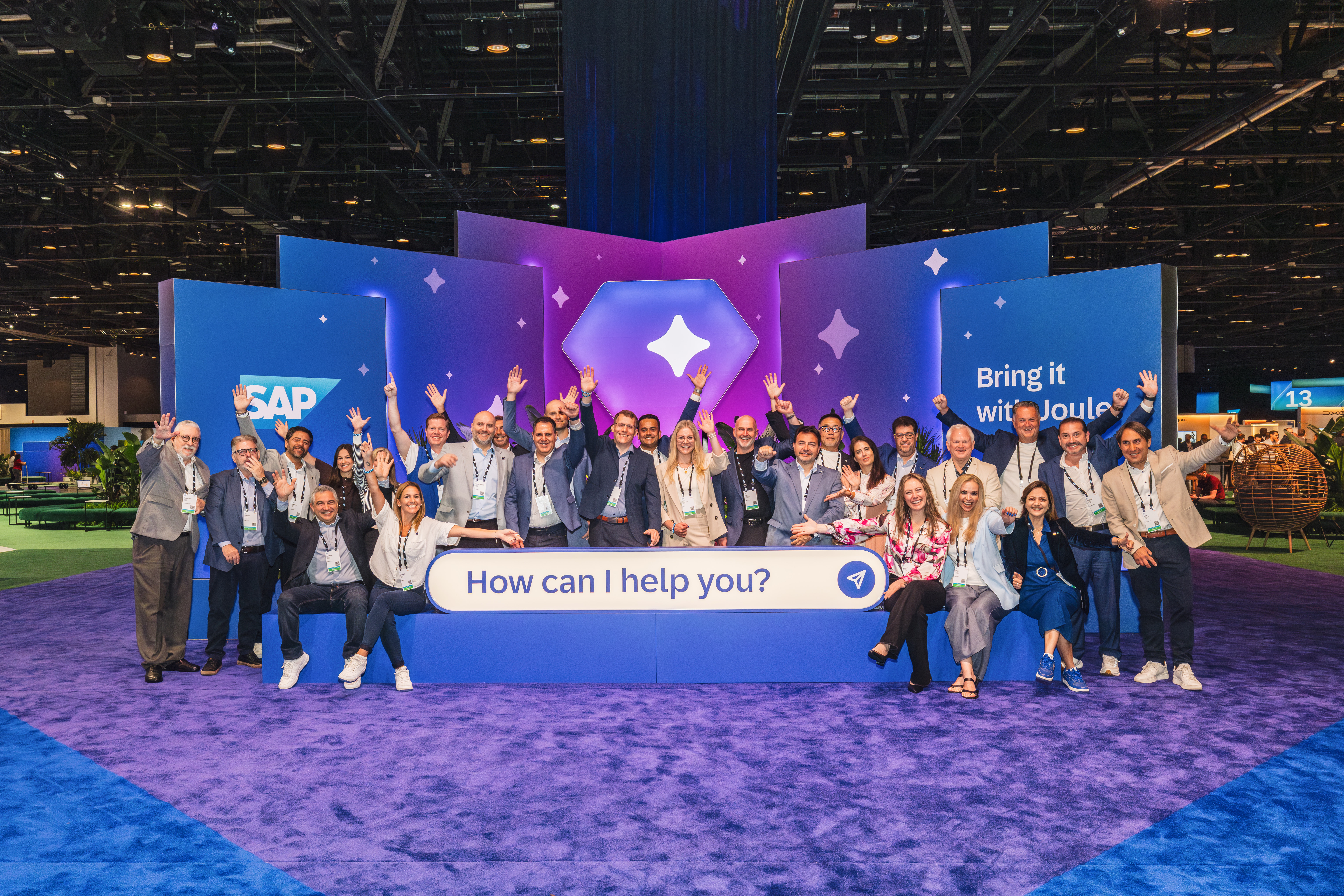 Sapphire full team